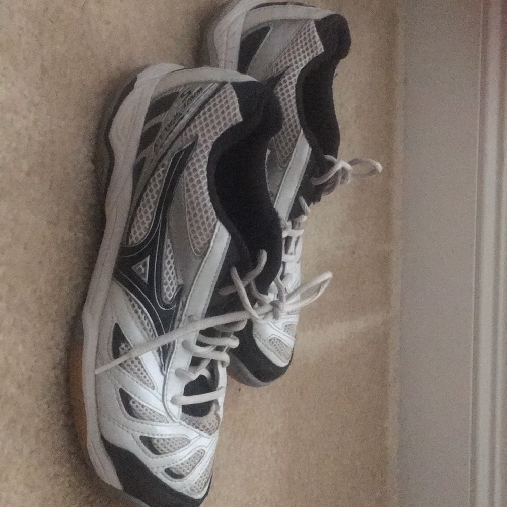 Mizuno wave  volleyball shoes
